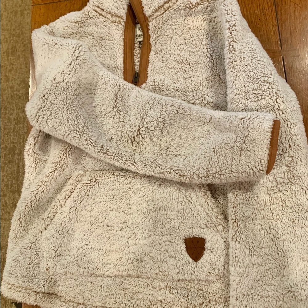 Legendary Whitetails Sherpa Jacket - Cream and Tan